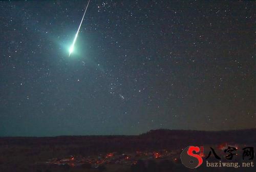 梦见发亮的星星忽然消失